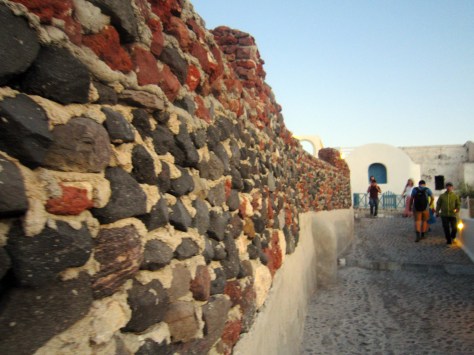 Trying to navigate the streets of Oia